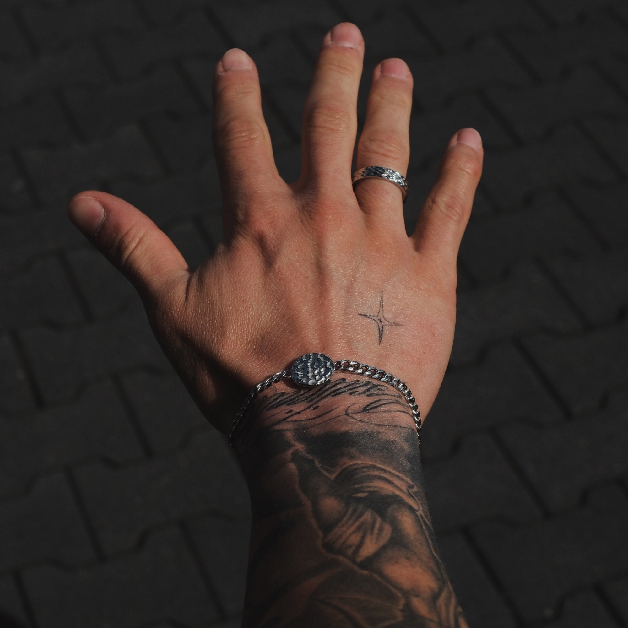 K12 - SILVER WAVY RING